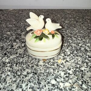 Lego Vintage y2k Dove Trinket Box Unisex OS White Porcelain Ceramic